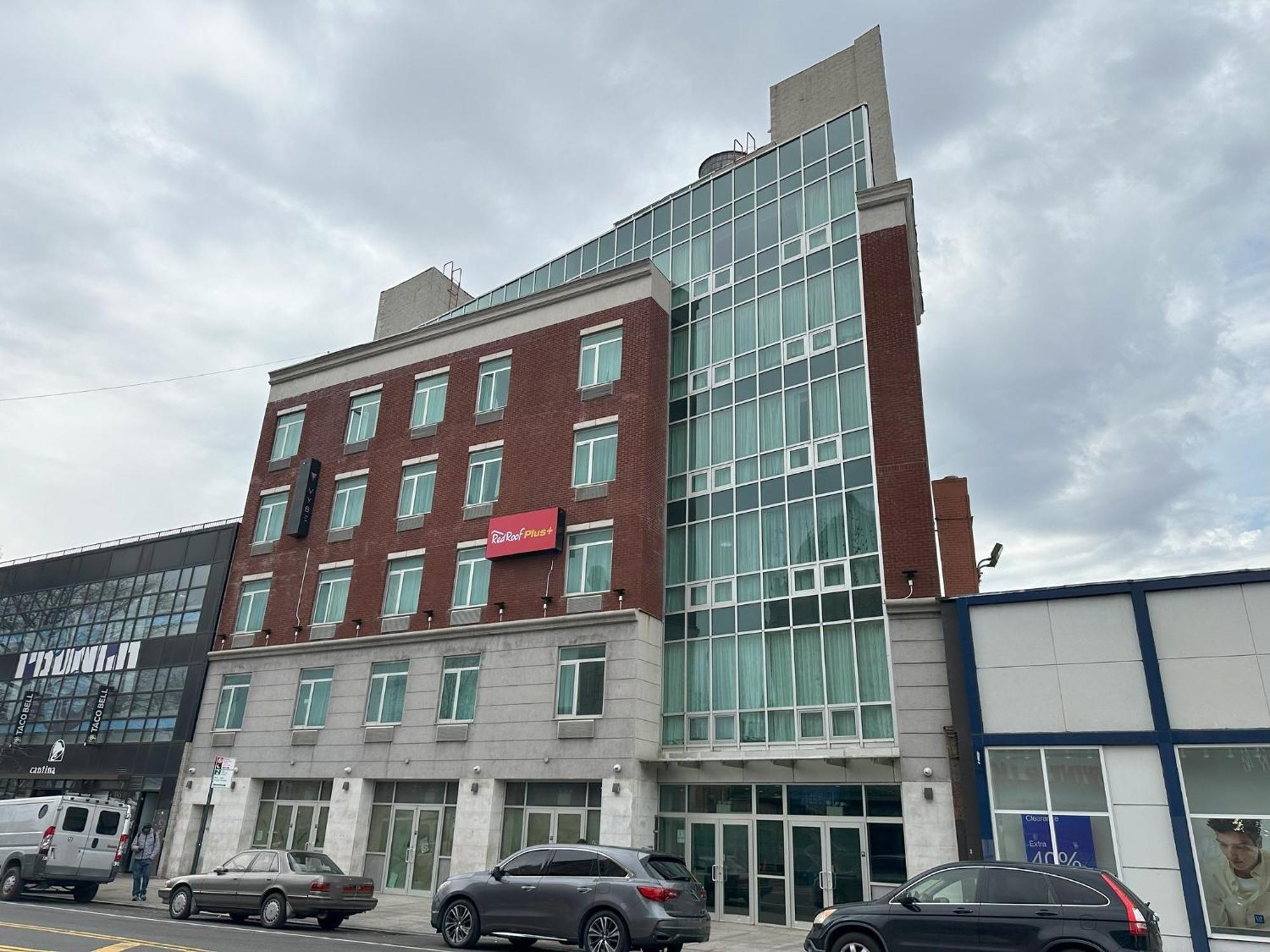 Red Roof Plus Brooklyn - Flatbush Ave New York Exteriör bild